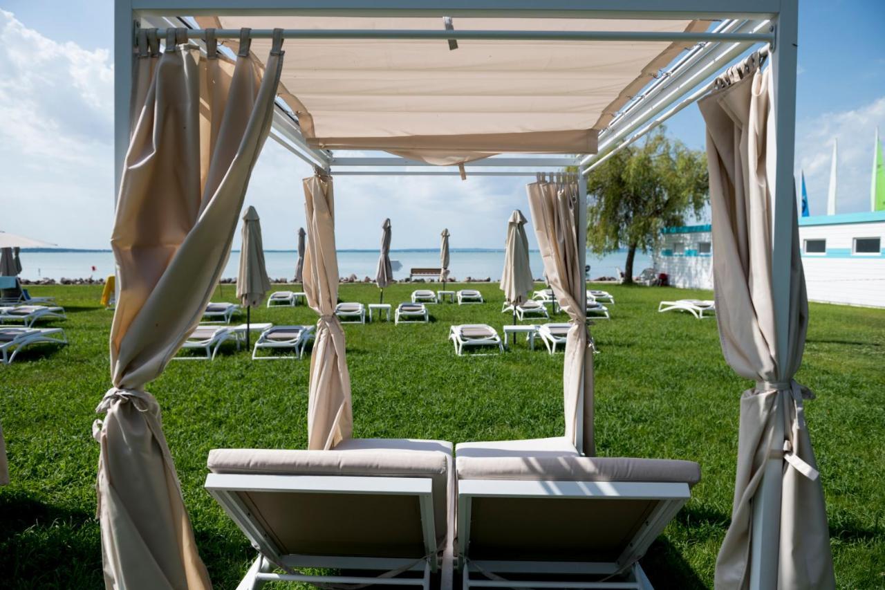 Hotel Marina Port Balatonkenese Luaran gambar