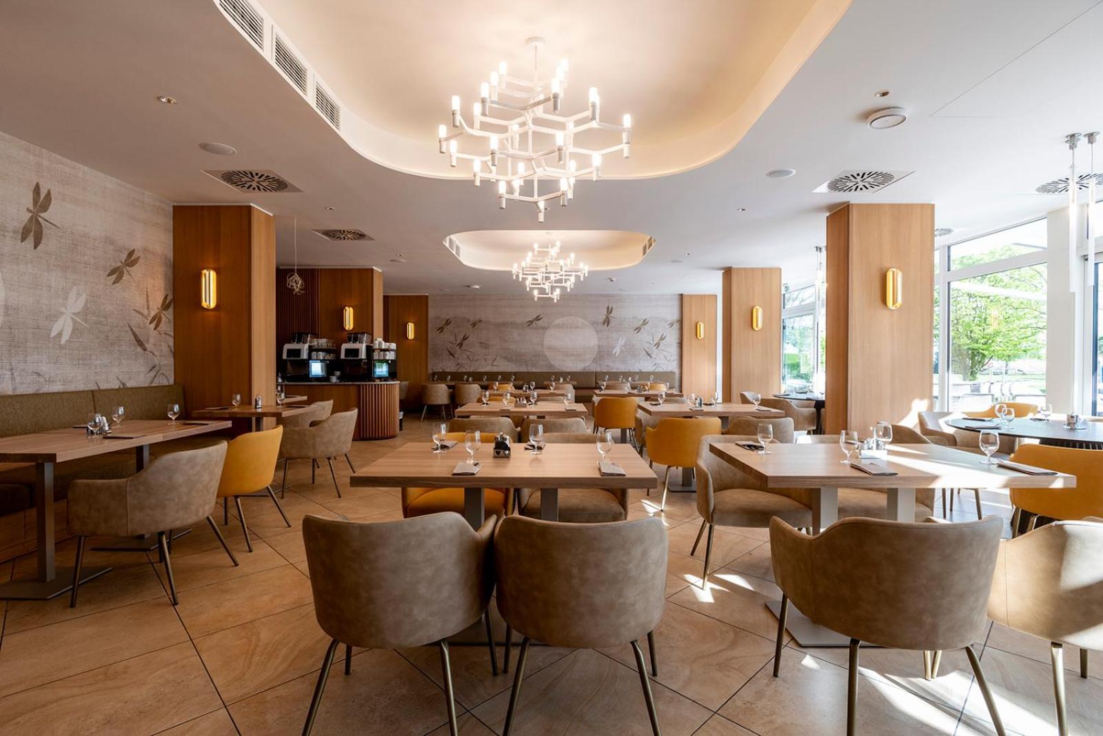 Hotel Marina Port Balatonkenese Luaran gambar