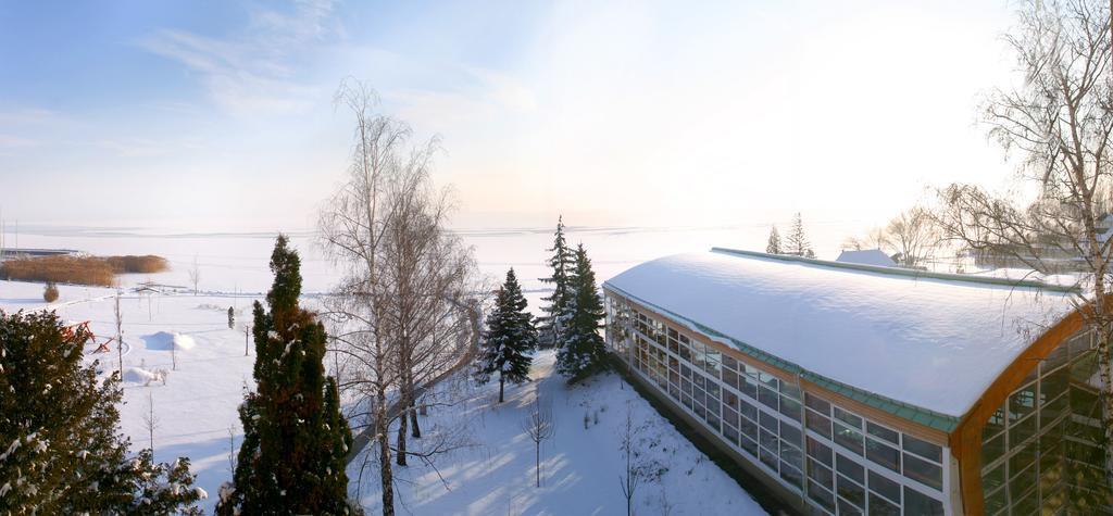 Hotel Marina Port Balatonkenese Luaran gambar